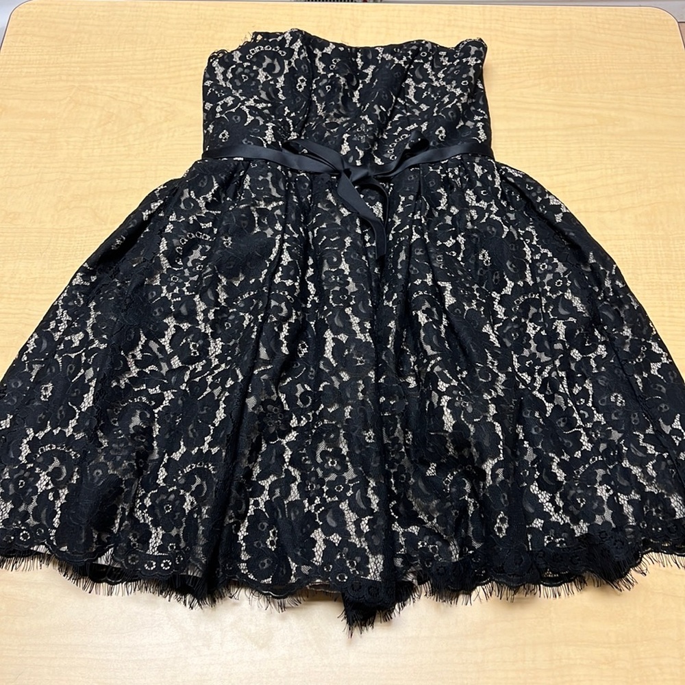 Neiman Marcus Robert Rodriguez Target lace dress, size 8